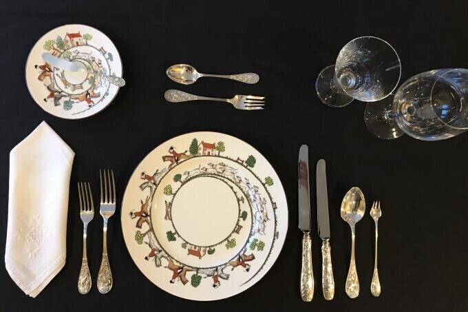 Proper Table Setting 101 Everything, How To Set A Dinner Table With Wine Glasses