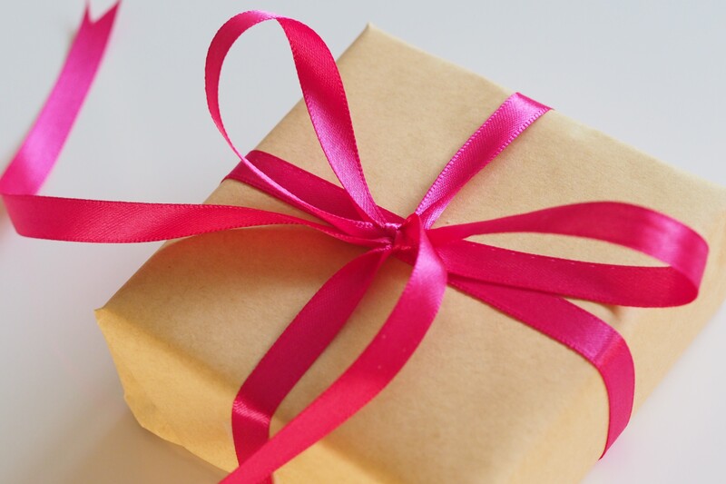 Why We Say No to Gifts | How to Limit Presents for Your Kids