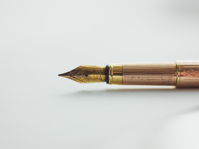 photo: gold fountain pen